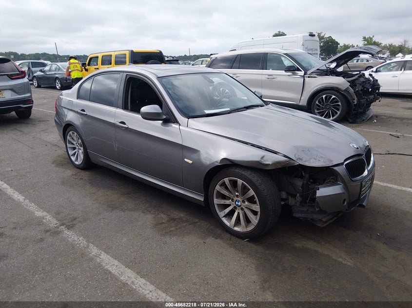 2011 BMW 328I — zdjęcie z aukcji