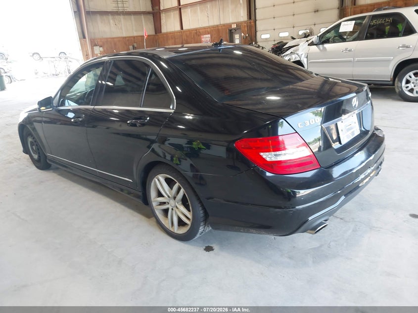 2012 MERCEDES-BENZ C 300 auction photo 3