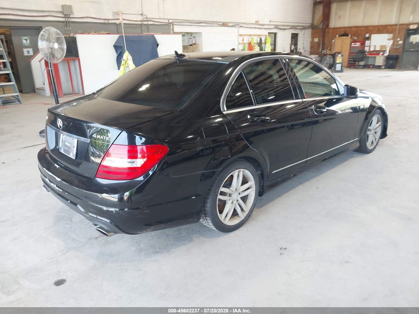 2012 MERCEDES-BENZ C 300 auction photo 4