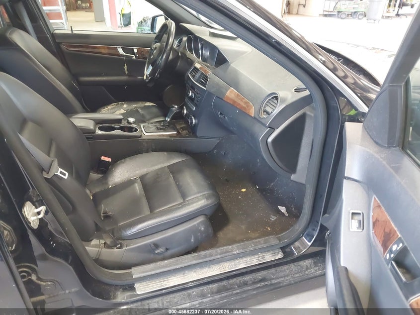 2012 MERCEDES-BENZ C 300 auction photo 5