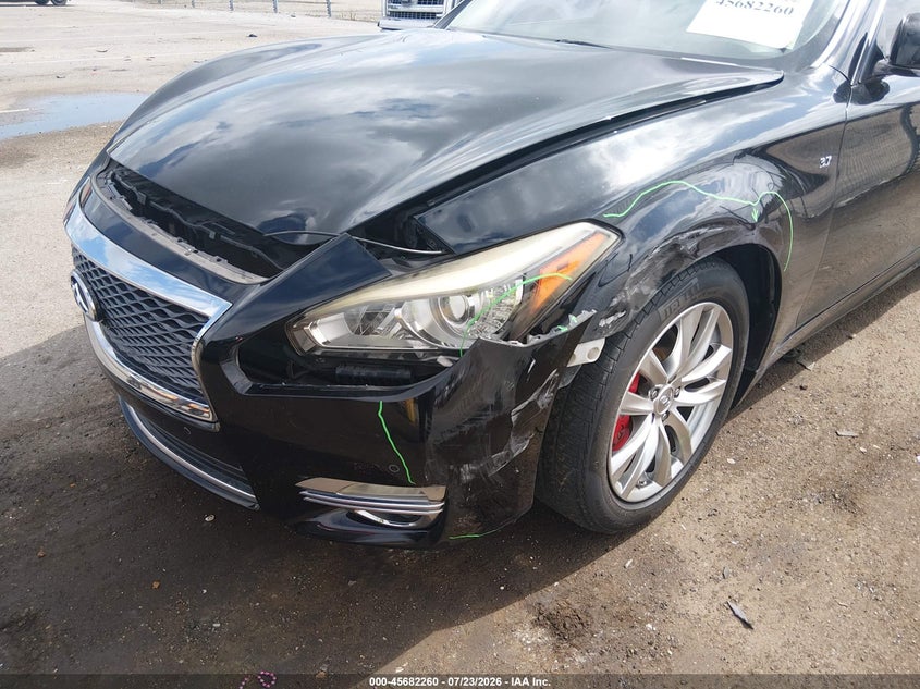 2017 INFINITI Q70 auction photo 6