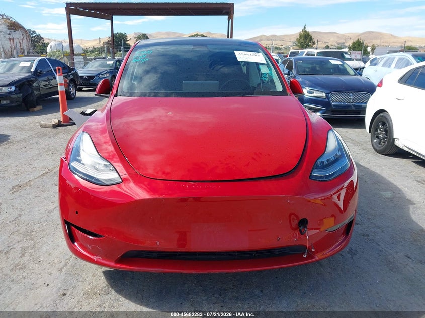2022 Tesla Model Y Long Range Dual Motor All-Wheel Drive VIN: 7SAYGDEE6NF368964 Lot: 45682283