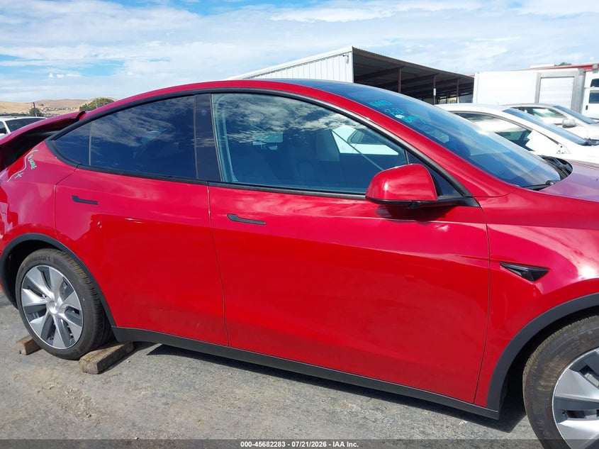 2022 Tesla Model Y Long Range Dual Motor All-Wheel Drive VIN: 7SAYGDEE6NF368964 Lot: 45682283