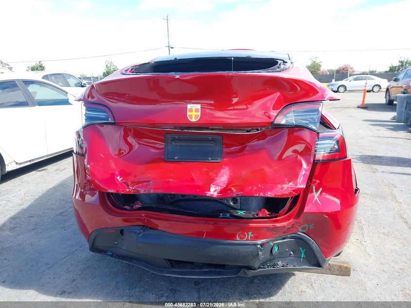 2022 Tesla Model Y Long Range Dual Motor All-Wheel Drive VIN: 7SAYGDEE6NF368964 Lot: 45682283