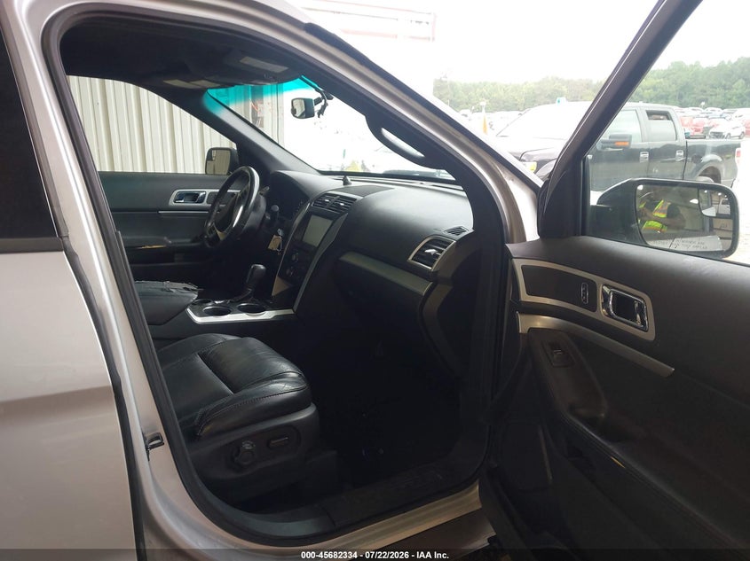 2014 FORD EXPLORER auction photo 5