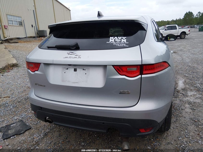 JAGUAR F-PACE - zdjęcie 16