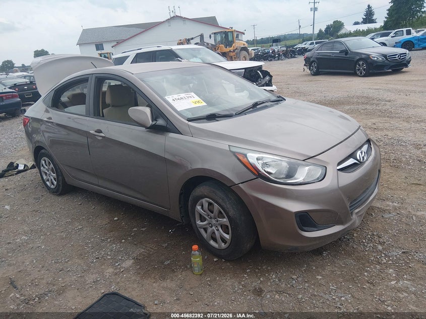2013 HYUNDAI ACCENT GLS