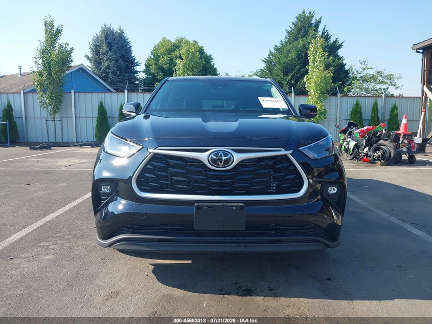 TOYOTA HIGHLANDER - zdjęcie 13