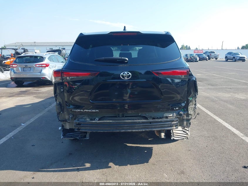 TOYOTA HIGHLANDER - zdjęcie 17