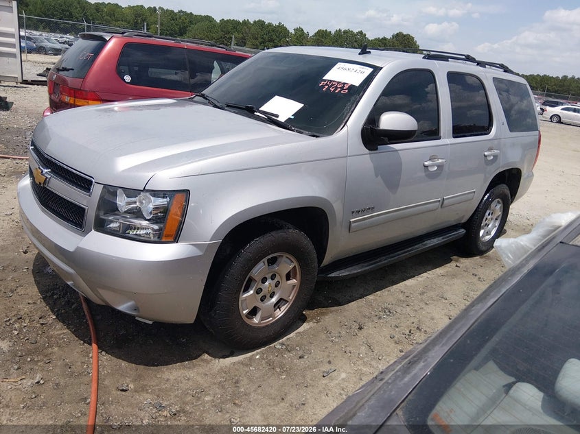 2010 Chevrolet Tahoe, Normal Wear & Tear, IAAI, VIN 1GNUCBE01AR184124 — photo 2