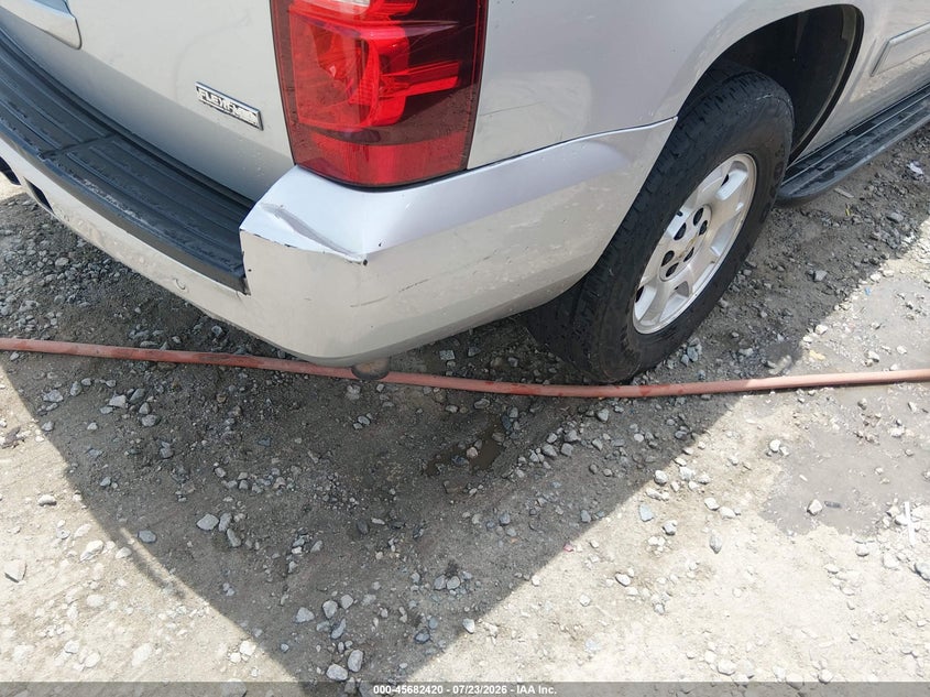 2010 CHEVROLET TAHOE auction photo 6