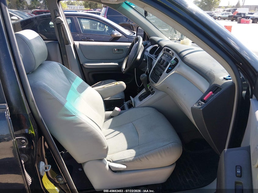 2005 TOYOTA HIGHLANDER auction photo 5