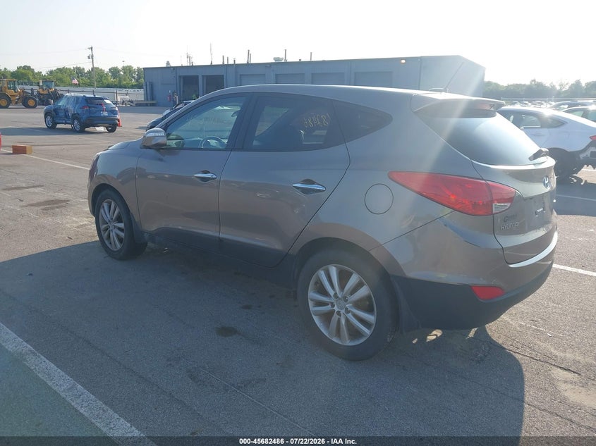 Vin: km8ju3ac8au102963, lot: 46181095, hyundai tucson limited 20103