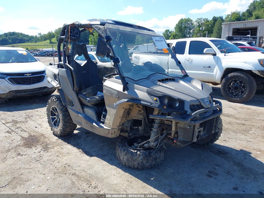 2015 CAN-AM COMMANDER auction photo 1
