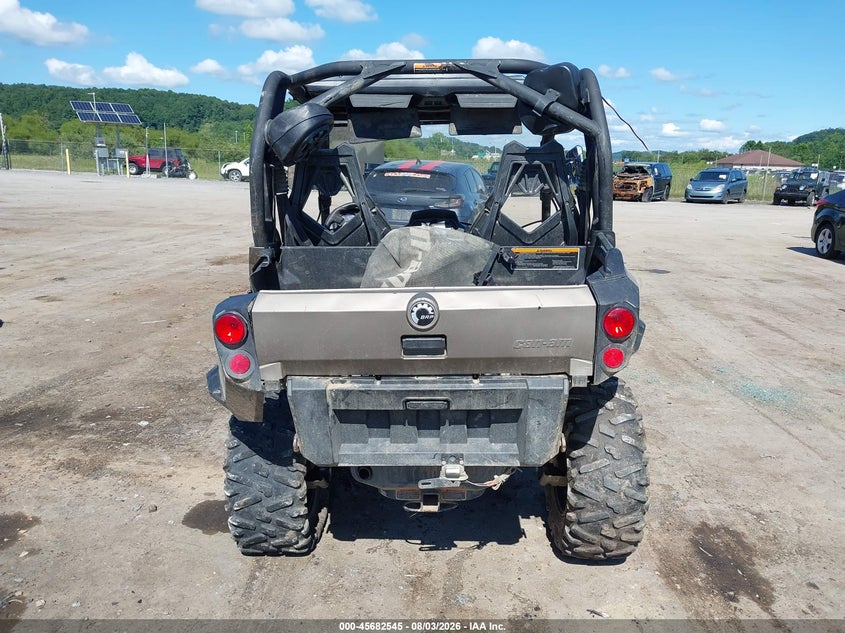 2015 CAN-AM COMMANDER auction photo 6