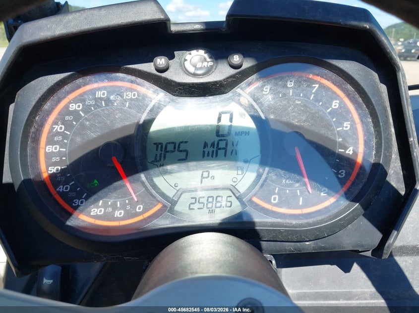 2015 CAN-AM COMMANDER auction photo 7