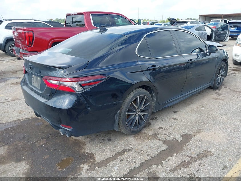 Vin: 4t1t11ak7ru868983, lot: 46181192, toyota camry se 20244