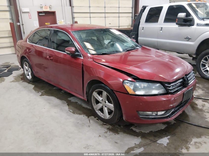 2015 VOLKSWAGEN PASSAT auction photo 1