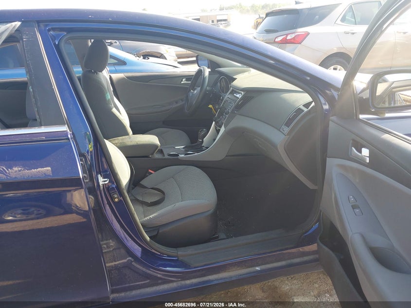 2011 HYUNDAI SONATA auction photo 5