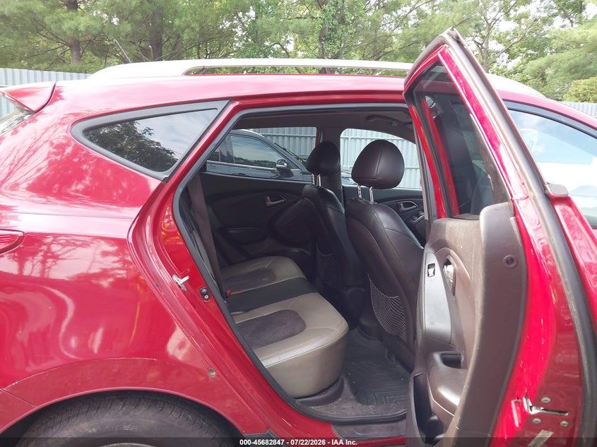 2011 Hyundai Tucson Gls VIN: KM8JU3AC7BU135261 Lot: 45682847