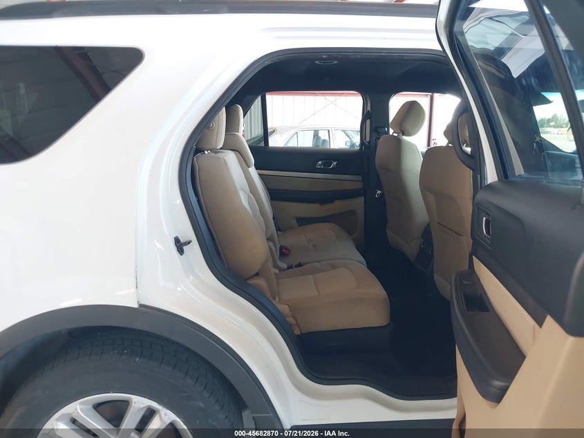 2016 FORD EXPLORER auction photo 8