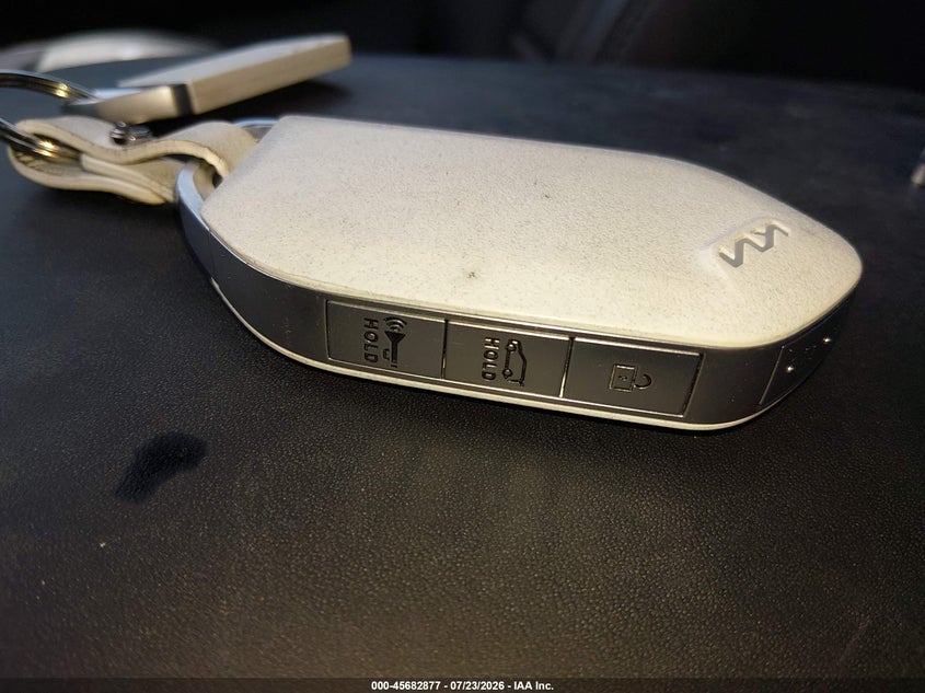 2026 KIA EV9 LAND · Фото 11