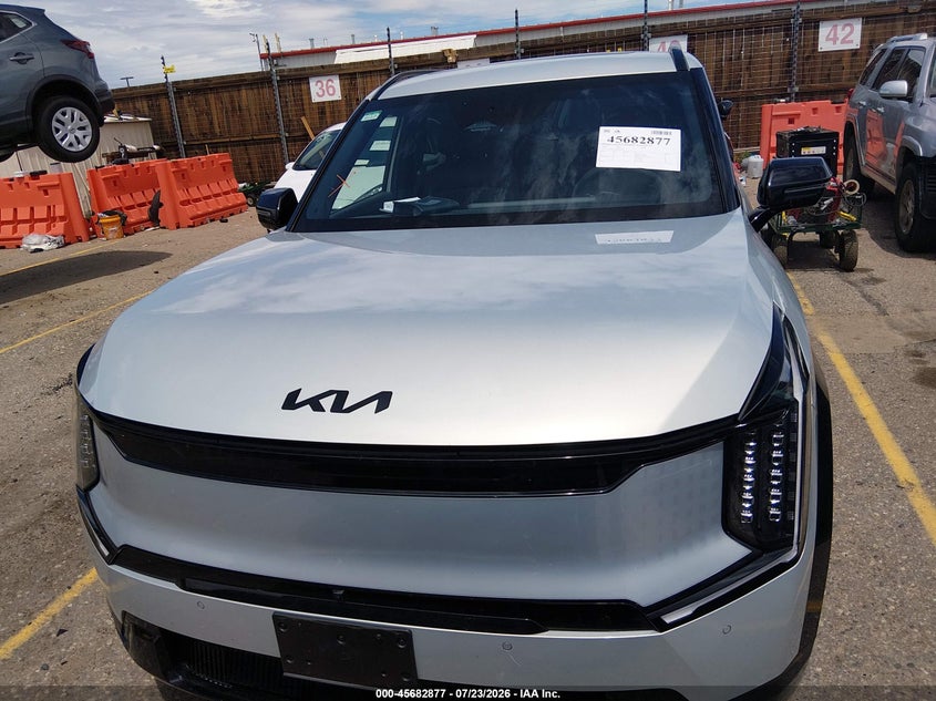 2026 KIA EV9 LAND · Фото 12