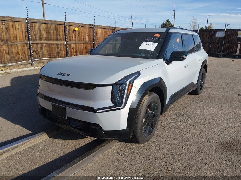 2026 KIA EV9 LAND · Фото 2
