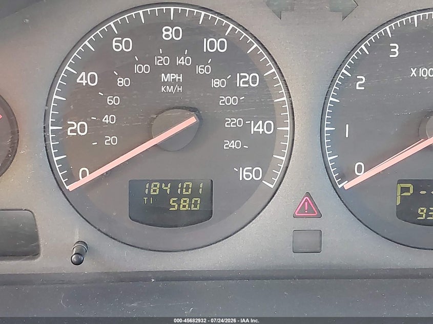 2001 VOLVO V70 auction photo 7