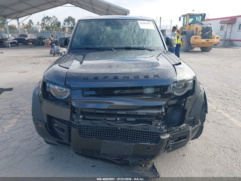 2025 Land Rover Defender 110 P400 X-Dynamic Se VIN: SALE27EU9S2384798 Lot: 45682957