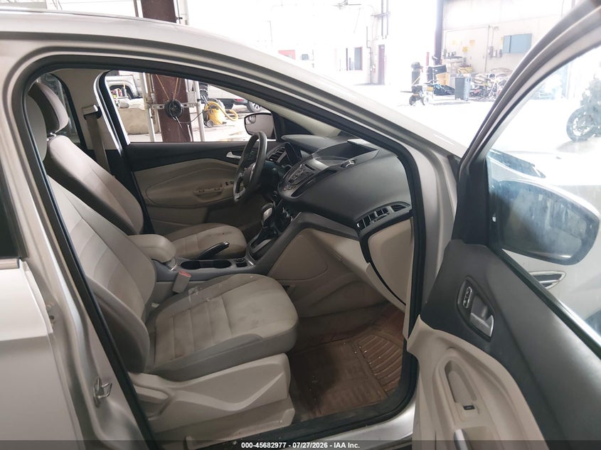 2016 FORD ESCAPE auction photo 5