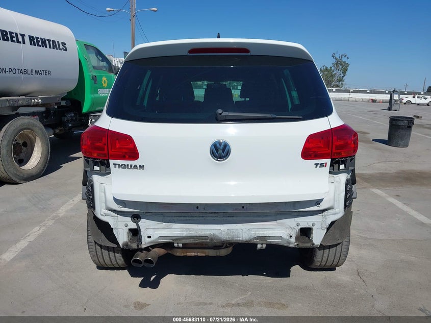 2016 Volkswagen Tiguan R-Line VIN: WVGAV7AX8GW039268 Lot: 45683110