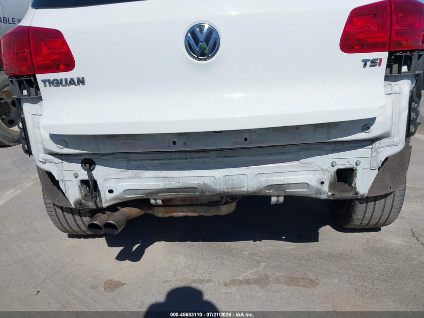 2016 Volkswagen Tiguan R-Line VIN: WVGAV7AX8GW039268 Lot: 45683110