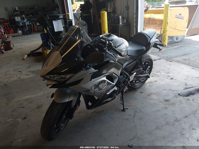 2026 KAWASAKI EX650 auction photo 2
