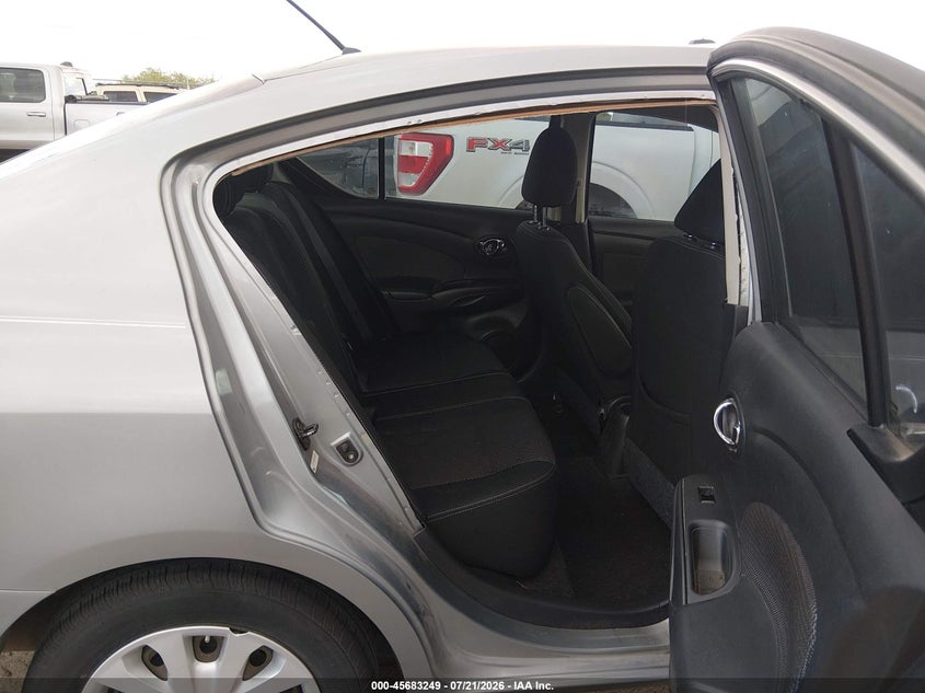 2014 NISSAN VERSA auction photo 8