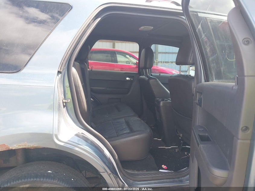 2011 FORD ESCAPE auction photo 8