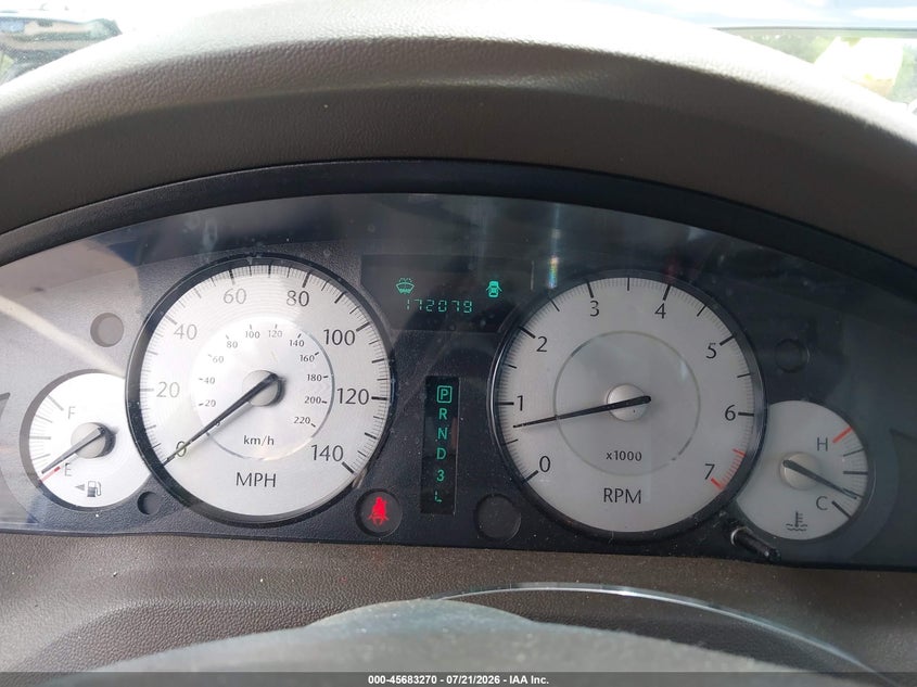 2010 CHRYSLER 300 auction photo 7