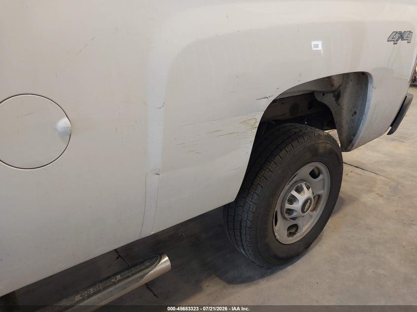 2013 CHEVROLET SILVERADO 2500HD auction photo 6