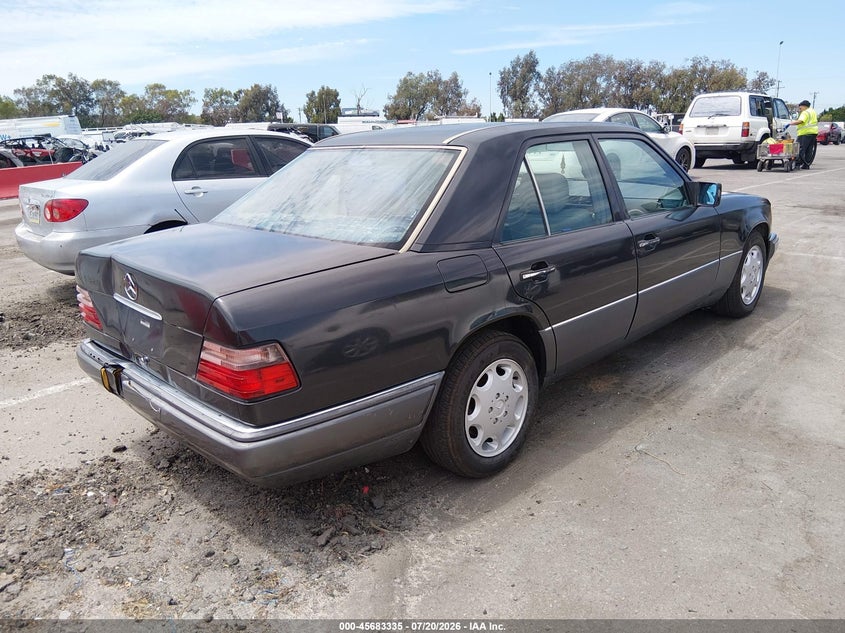 1994 Mercedes-Benz E 420 VIN: WDBEA34E0RC043399 Lot: 45683335