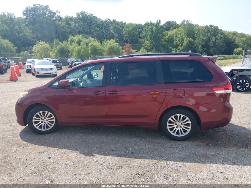 2014 Toyota Sienna Xle V6 8 Passenger VIN: 5TDYK3DC7ES458965 Lot: 45683373