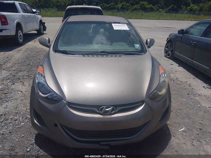 2012 HYUNDAI ELANTRA auction photo 6