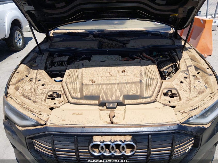 2022 Audi E-Tron Premium Plus Quattro VIN: WA1LABGE5NB004977 Lot: 45683464