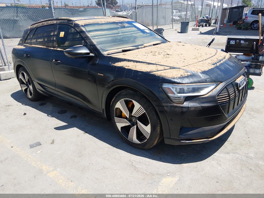 Vin: wa1labge5nb004977, lot: 46182074, audi e-tron premium plus quattro 2022 img_1