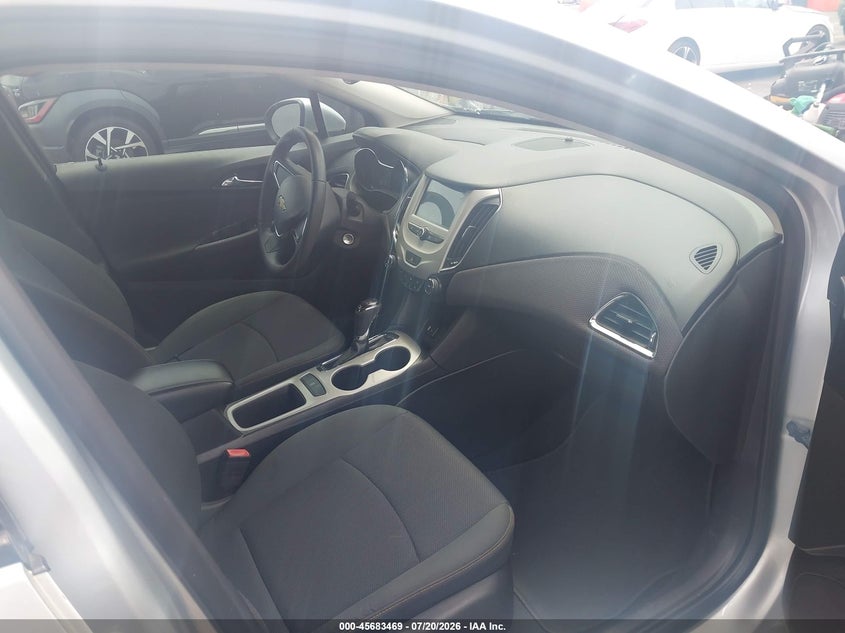 2017 CHEVROLET CRUZE auction photo 5