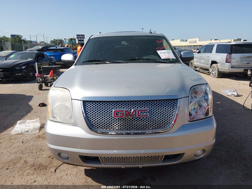 2012 GMC YUKON XL 1500 auction photo 6