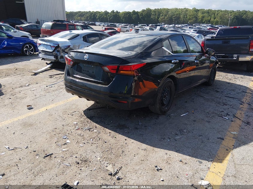 2019 NISSAN ALTIMA auction photo 4