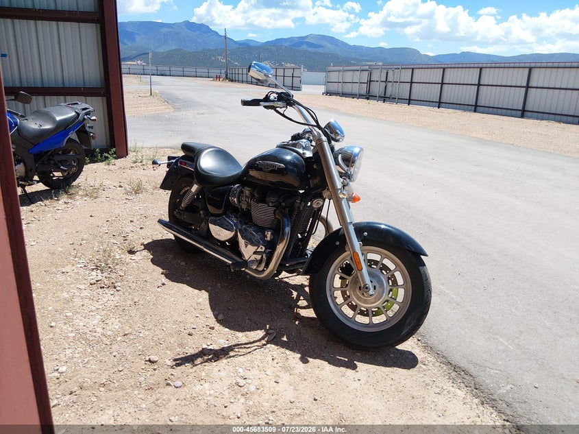 2013 Triumph Motorcycle America