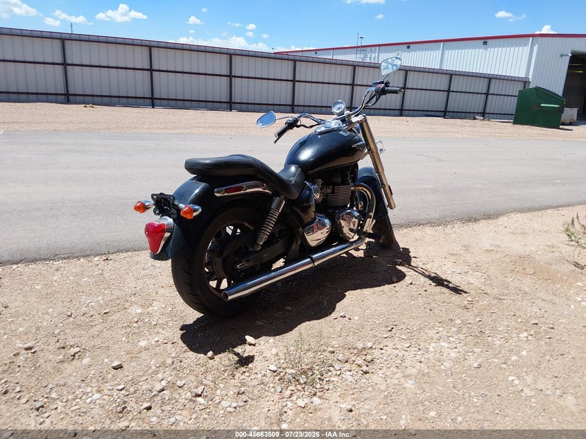 2013 TRIUMPH MOTORCYCLE AMERICA auction photo 4