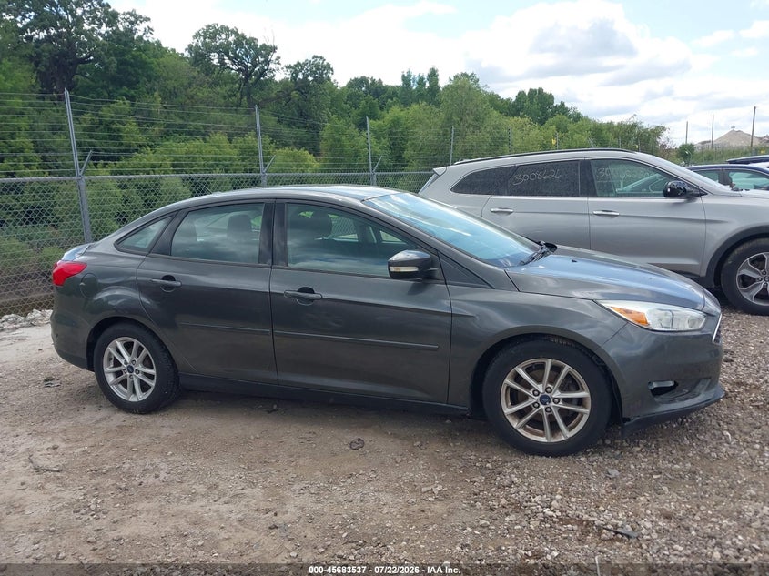 2016 FORD FOCUS SE · Фото 13