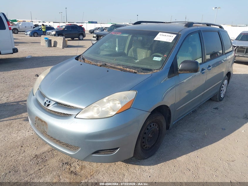 2008 Toyota Sienna, Normal Wear & Tear, IAAI, VIN 5TDZK23C38S123397 — photo 2
